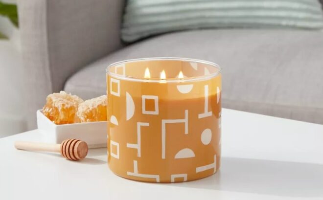 Honey Glow Candle Yellow