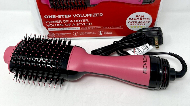 Revlon One Step Hair Dryer And Volumizer Hot Air Brush in Pink