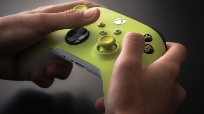 Xbox Core Wireless Controller Electric Volt