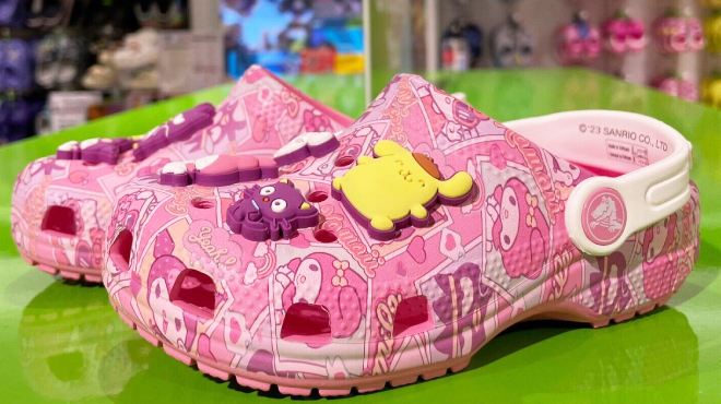 Crocs x Hello Kitty Clogs