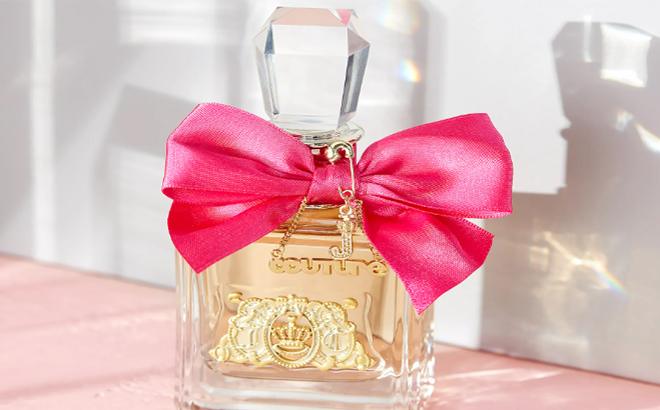 Juicy Couture Viva La Juicy Eau de Parfum Perfume In a Soft Pink Enviourment