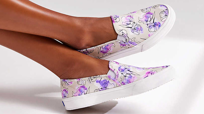 Keds Womens Double Decker Canvas Watercolor Floral Print Slip On Sneaker