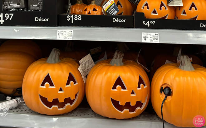 Way To Celebrate Orange Light Up Jack o Lanterns on a Shelf