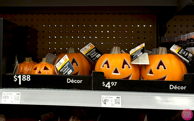 Way to Celebrate Light Up Jack O Lanterns on a Shelf