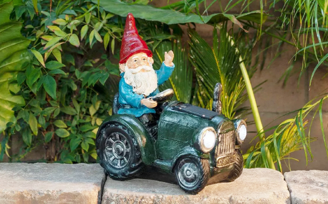 Alpine Corporation Solar Tractor Riding Gnome