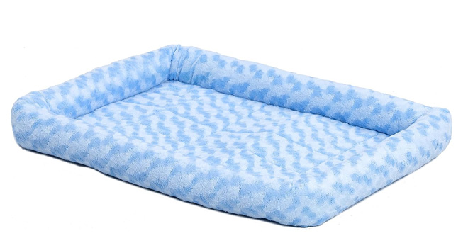 Bolster Blue Dog Bed 18L Inch on a White Background