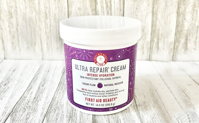 First Aid Beauty Ultra Repair Cream Sugar Plum