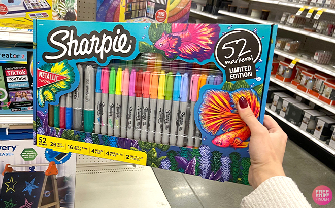 ✏️$11 (Reg $30) Crayola 115-Piece Art & Craft Kit! Deal ends November 4th!  📌Please note that the first image is used for illustrative…