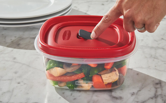 Hand Opening Rubbermaid Container