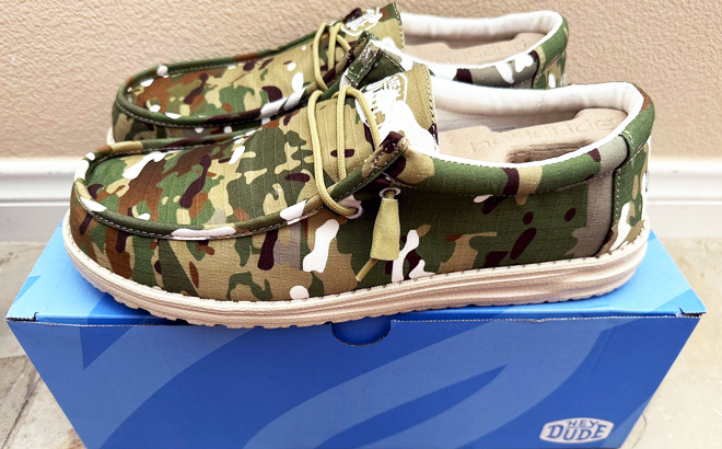 Hey Dude Mens Camo Shoes on Shoe Box