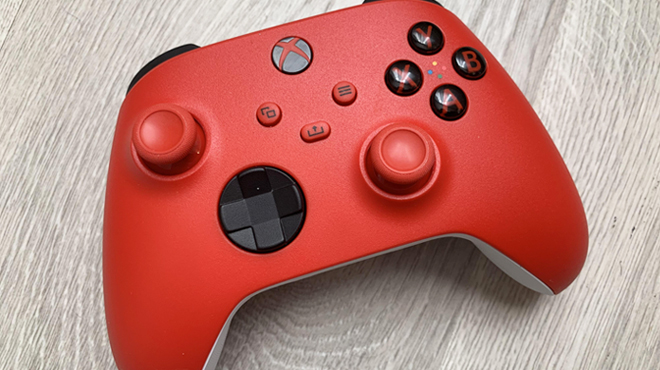 Microsoft Xbox Wireless Controller in Pulse Red