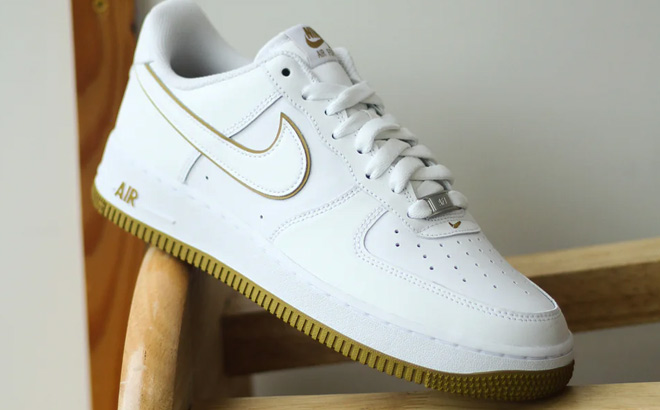 Nike Air Force 1 '07 Shoes Bronzine