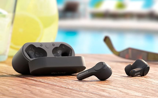 Philips True Wireless Earbuds Black with dual-mic environmental noise cancellation