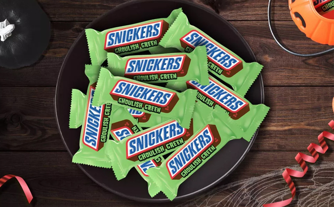 SNICKERS Ghoulish Green Candy Bars Halloween Chocolate