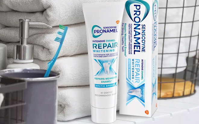 Sensodyne ProNamel Intensive Enamel Repair Whitening Artic Breeze in Bathroom