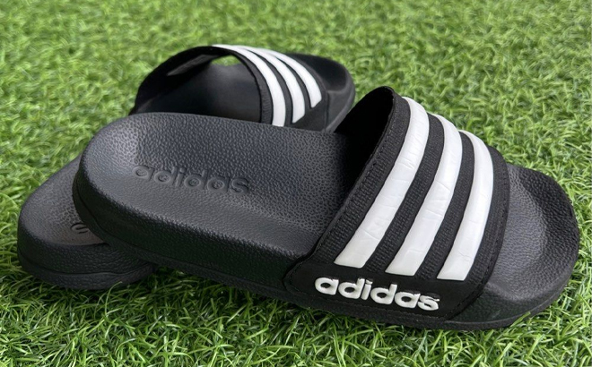 Adidas Kids Adilette Shower Slides in Core Black Cloud White