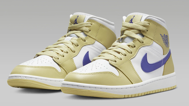 Air Jordan 1 Mid Womens Shoes