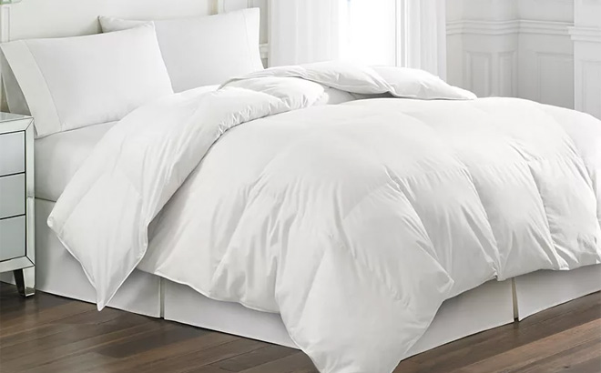 Hotel Suite White Goose Feather Down Comforter