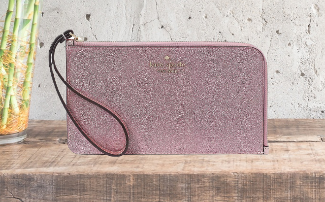 Kate Spade Lucy Glitter Medium L Zip Wristlet in Pink