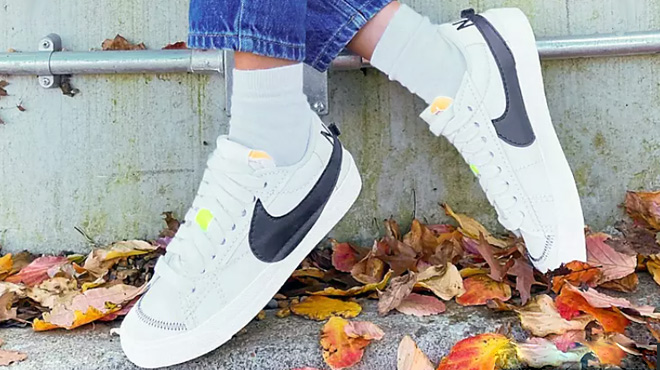 Nike Blazer Low 77 Sneakers