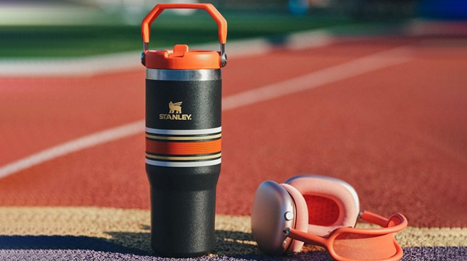 Stanley The Varsity Ice Flow Flip Straw Tumbler in Black Mesh Color