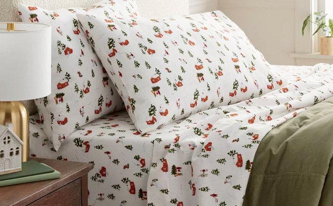 Threshold Christmas Holiday Flannel Sheet Set