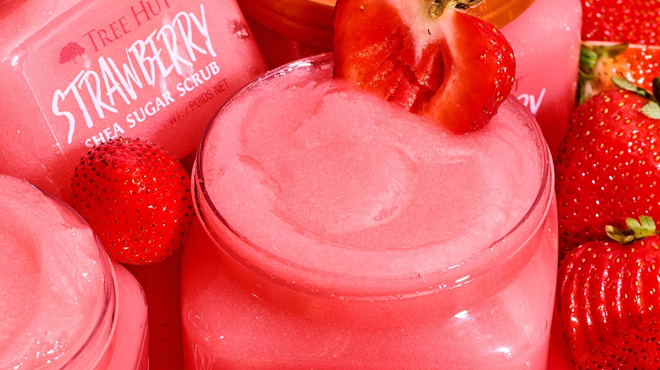 Tree Hut Strawberry Shea Sugar Exfoliating Hydrating Body Scrub