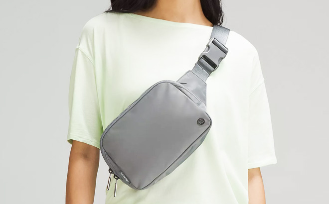 a Woman Wearing Lululemon Large Bag in Gray Color