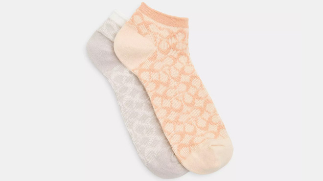 Coach Outlet Signature Ankle Socks in Pink