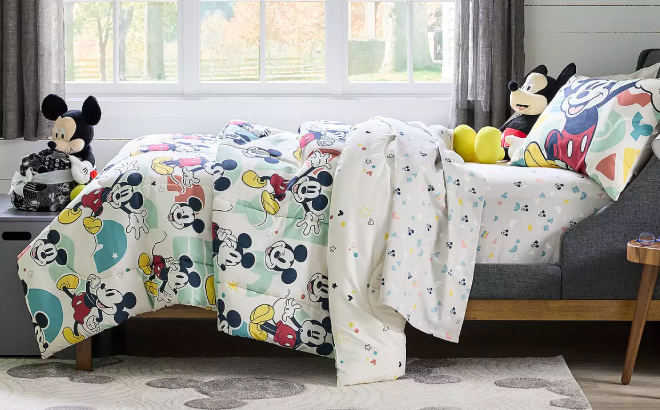 Disney Mickey Mouse Comforter Set