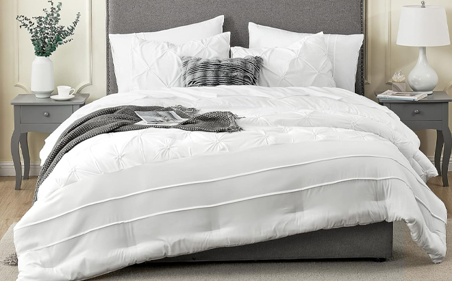 Hansleep Pintuck King Size White Comforter 7 Piece Set