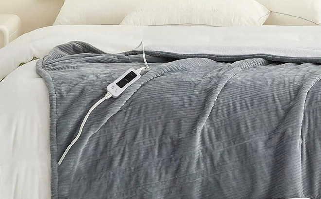 Heated Electric Blanket Throw in Light Grey