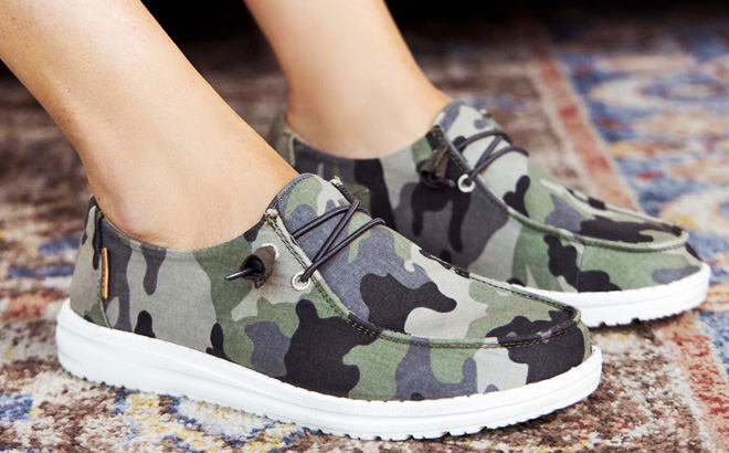 Hey Dude Womens Wendy Shoes in Camo