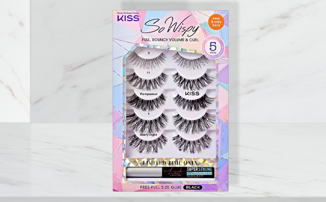 Kiss So Wispy False Eyelashes Jewels Stars Holiday Multipack on the Table