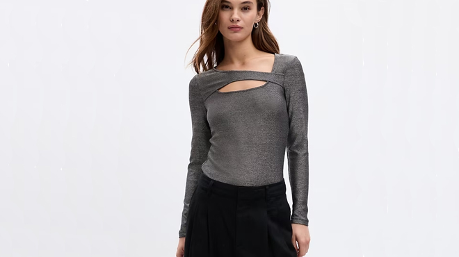 Lady Wearing Gap Shine Cutout Top