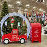 Lowes Christmas Display In Store