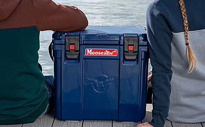 Moosejaw Ice Fort 25 Quart Hard Cooler