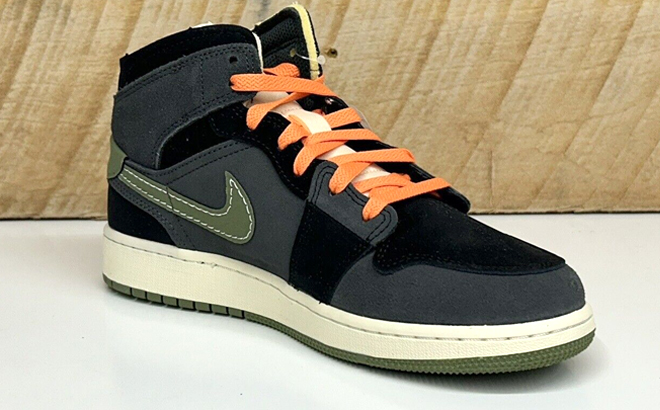 Nike Air Jordan 1 Mid SE Craft Shoes