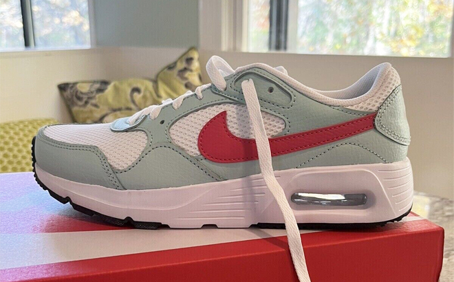 Nike Air Max SC Womens Shoes on a Nike Box