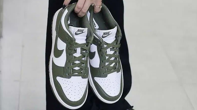 Nike Dunk Low Womens Shoes in Medium Olive