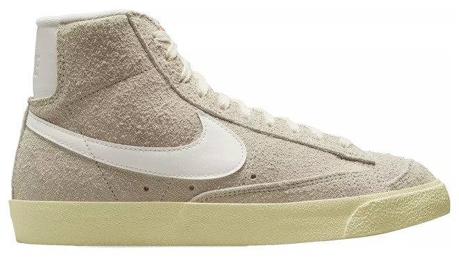 Nike Womens Blazer Mid 77 Shoes