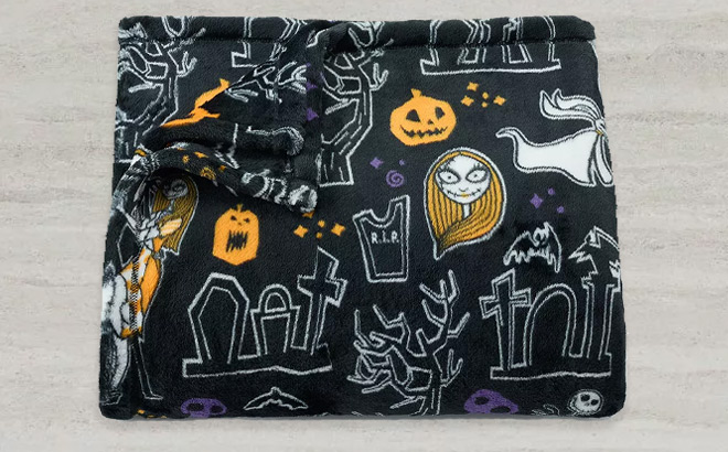 The Big One Disneys Oversized Supersoft Plush Halloween Throw