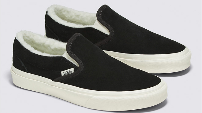 Vans Cozy Hug Sherpa Shoes in Black