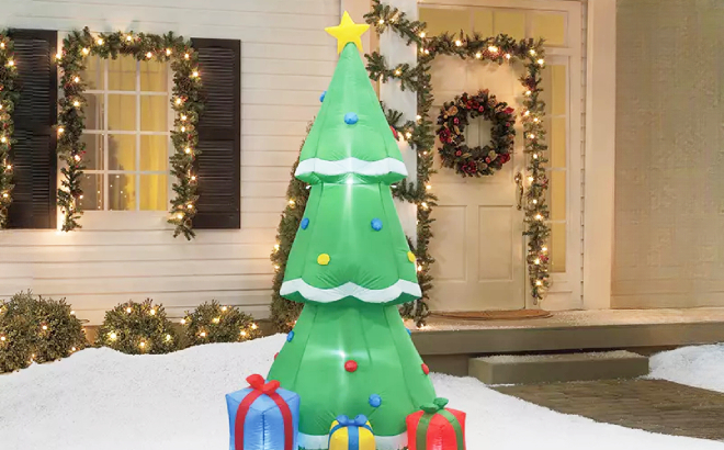 Winter Wonder Lane Christmas Tree with Gifts Inflatable