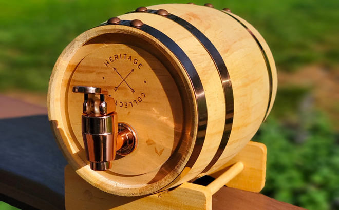 Hammer and Axe Whiskey Barrel 1 Liter