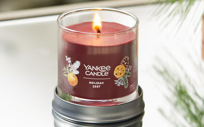 Holiday Zest Yankee Small Tumbler Candle