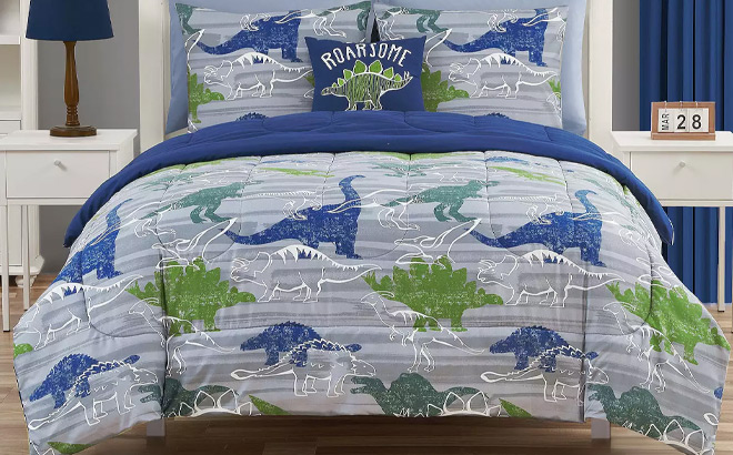 Kids Dino March Comforter Set