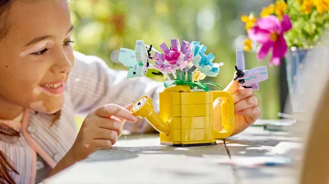 LEGO Flowers in Watering Can Set