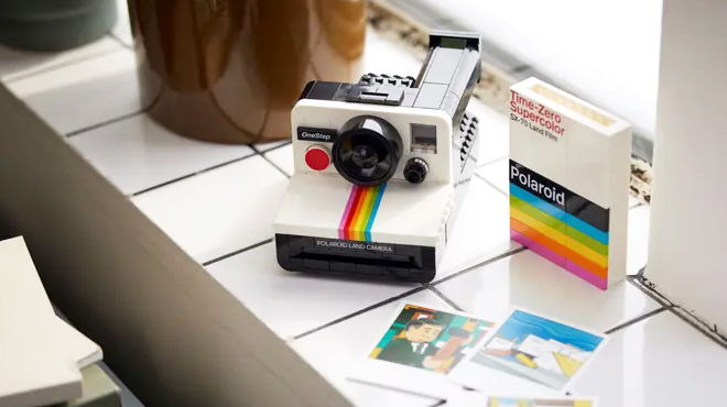 LEGO Polaroid OneStep SX 70 Camera