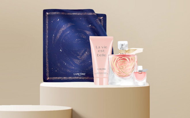 Lancome Special Edition La Vie Est Belle Set with Scarf